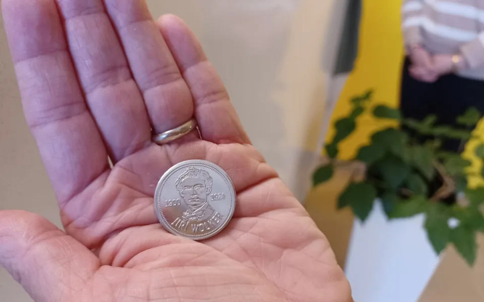 Prostějov nabídne pamětní minci Jiřího Wolkera. Na červen také chystá rodinnou hru