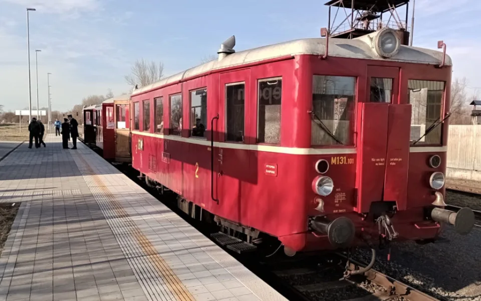 Hurvínek opět na kolejích. Mezi Kojetínem a Tovačovem budou i letos jezdit historické vlaky