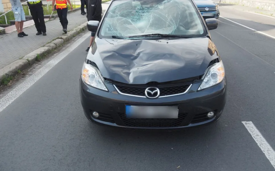 Ženu v Šumperku srazilo auto. Policie hledá svědky nehody