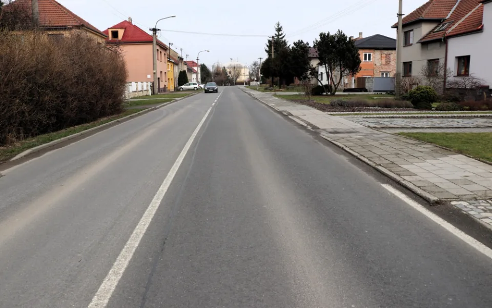Oprava silnice v Kozlovicích zkomplikuje dopravu. Potrvá skoro čtyři měsíce