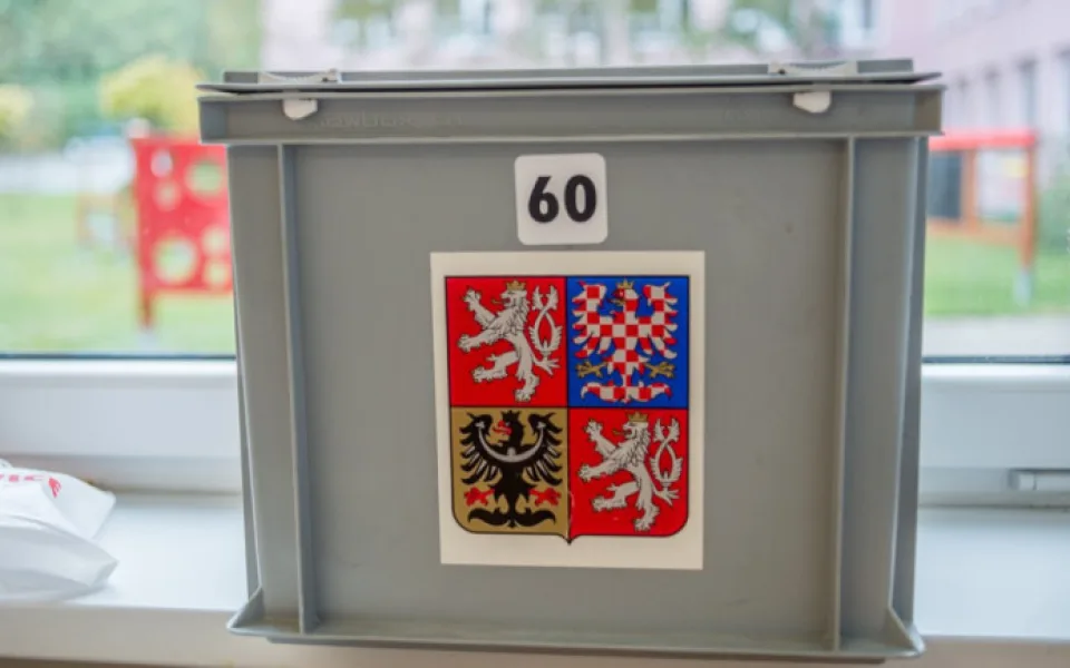 Eurovolby v Česku jsou u konce. Na zveřejnění výsledků si počkáme do nedělního večera