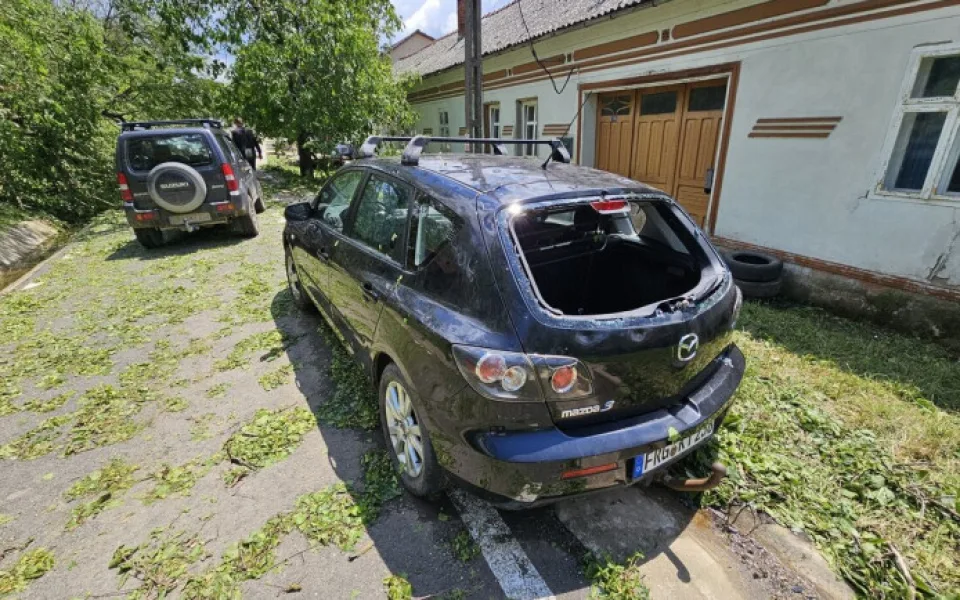 FOTO: České vesnice v rumunském Banátu zasáhla ničivá bouře. Pomoc organizuje i česká charita