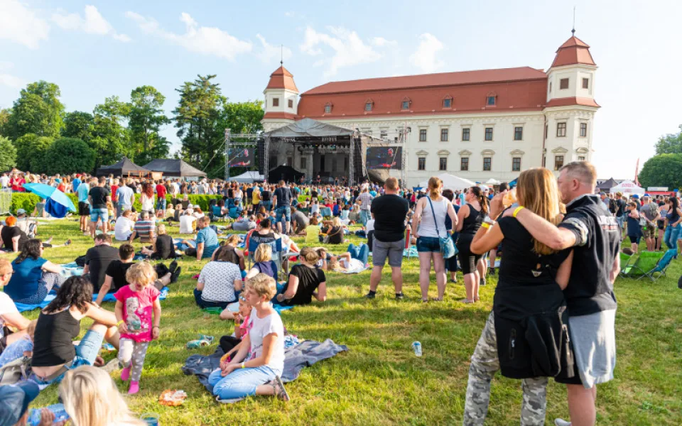 Holešovská Regata láká na Kollera, Desmod, Leoše Mareše i soutěž plavidel
