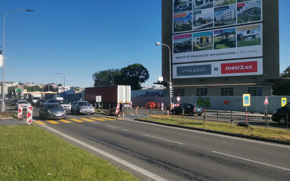 Provizorní přechod na Velkomoravské ulici v Olomouci