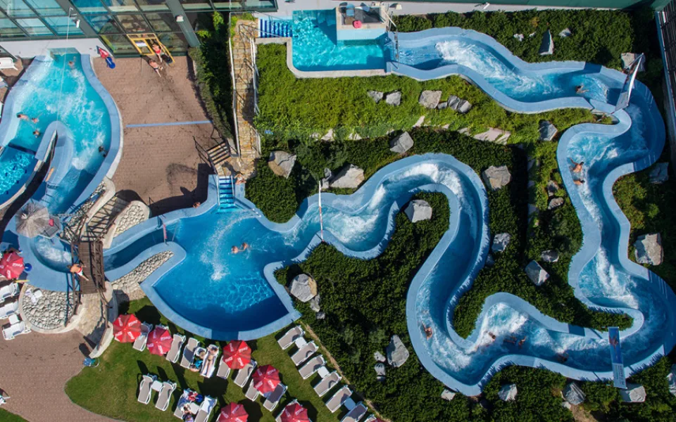 size4-17206985004586-139-prijdte-si-uzit-letni-prazdniny-a-zazit-brazilske-leto-v-aquapalace-praha