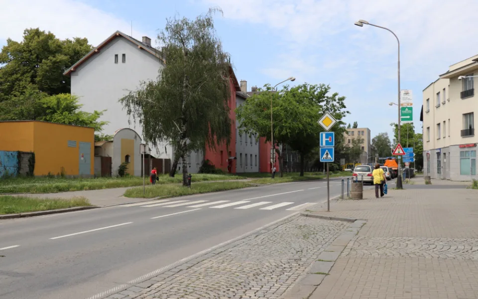 Husova