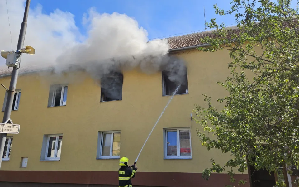 V Příkazech hořel bytový dům. Škoda je tři miliony korun