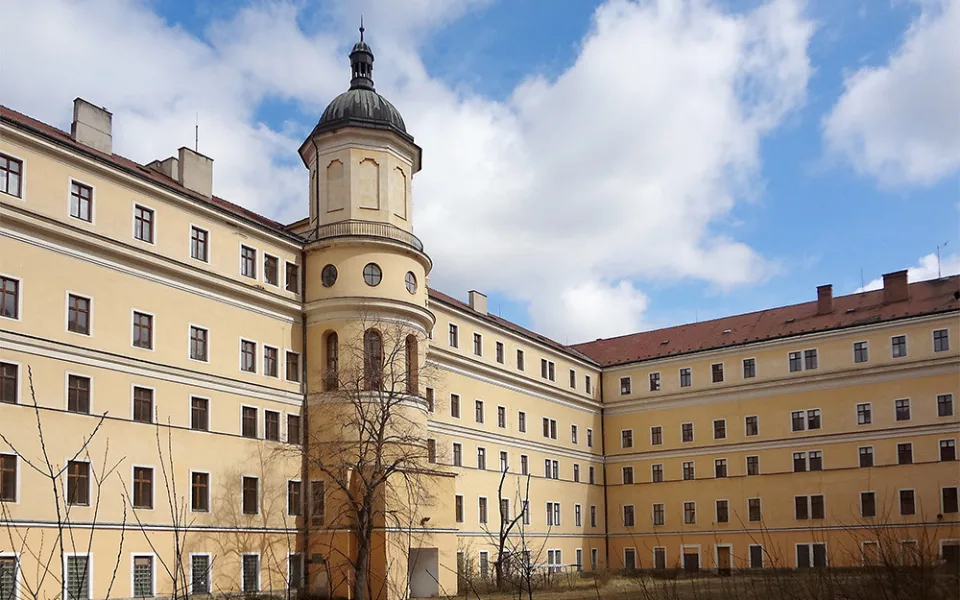 Stát dál hledá kupce pro Hanácká kasárna v Olomouci