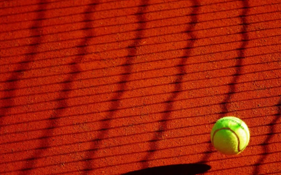 Nové koště, starý nepořádek. Proč český tenis zametá pod koberec?
