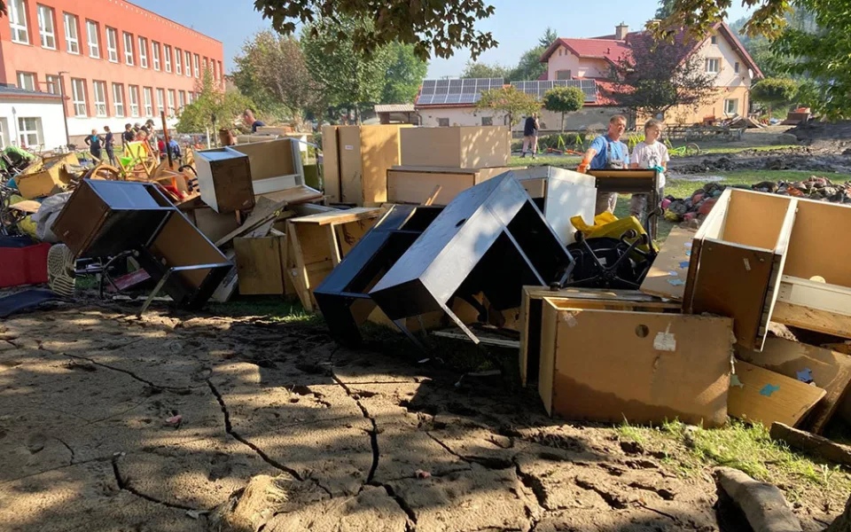 Školu v České Vsi na několik měsíců vyřadila z provozu povodeň. Žáci budou jezdit na výukové pobyty