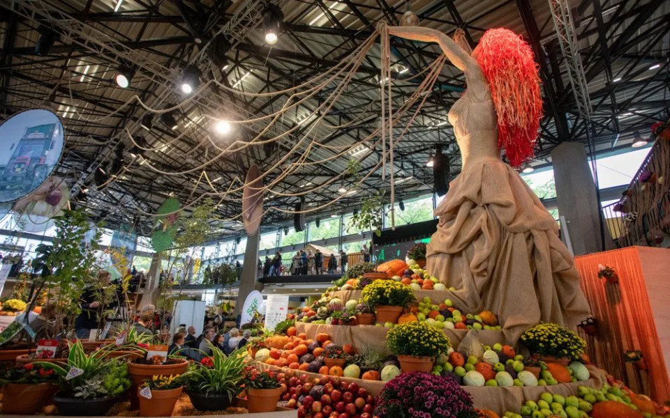 Podzimní Flora Olomouc otevřela své brány. Hlavní expozici vládne socha Natura