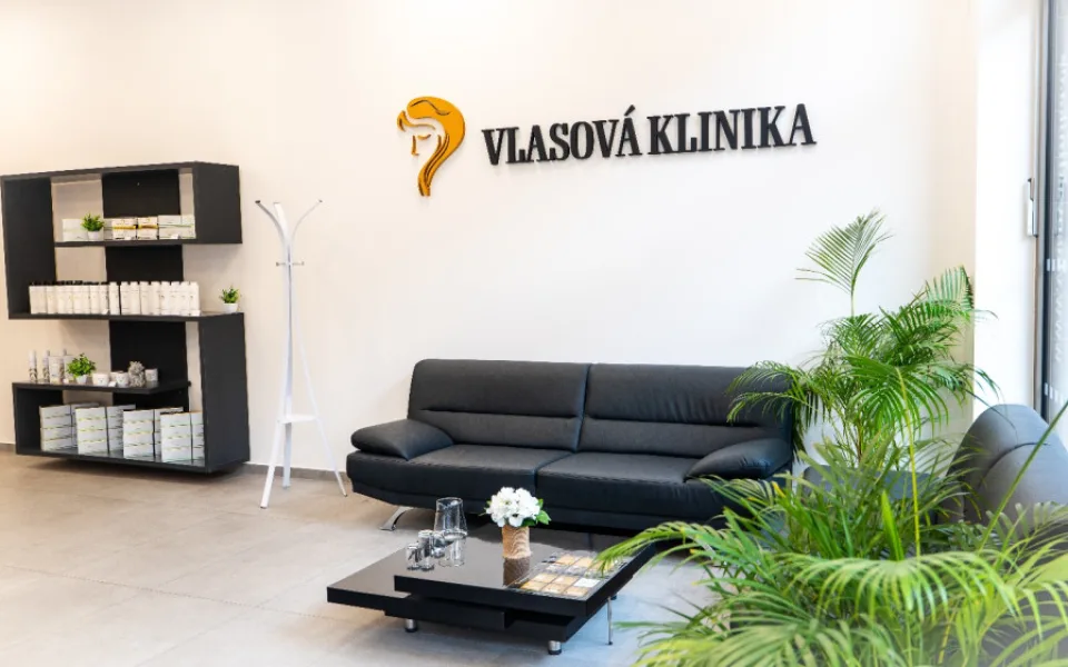 Vlasová klinika v Olomouci. Nová pobočka přináší odbornou péči o vlasy