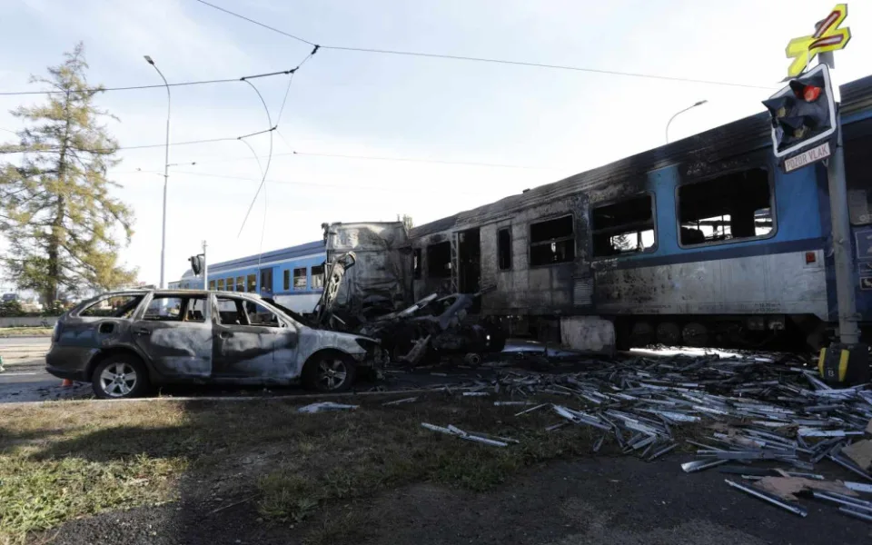 Přejezd v Divišově ulici projde rekonstrukcí. Od pondělí se tramvaje do Pavloviček nedostanou