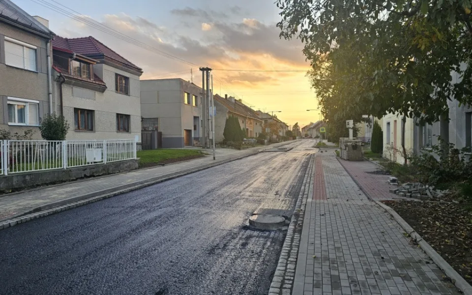Oprava silnice v přerovské místní části Kozlovice