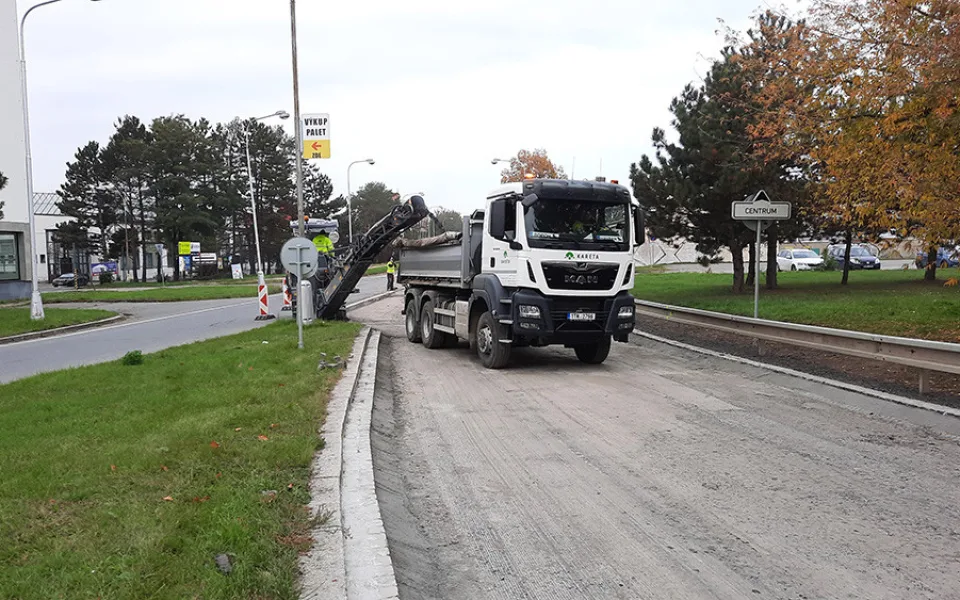 Babíčkovu ulici u páteřní olomoucké silnice čeká uzavírka. ŘSD plánuje rychlou opravu krátkého úseku