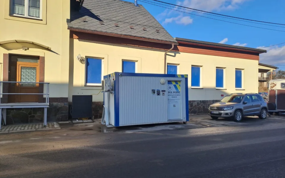 První Pol Point v kraji. V České Vsi se občané mohou s policií spojit videohovorem