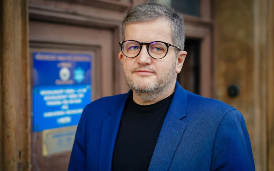Mladí spolu méně spí, obavy o přežití druhu však nemám, říká sexuolog Libor Zámečník.
