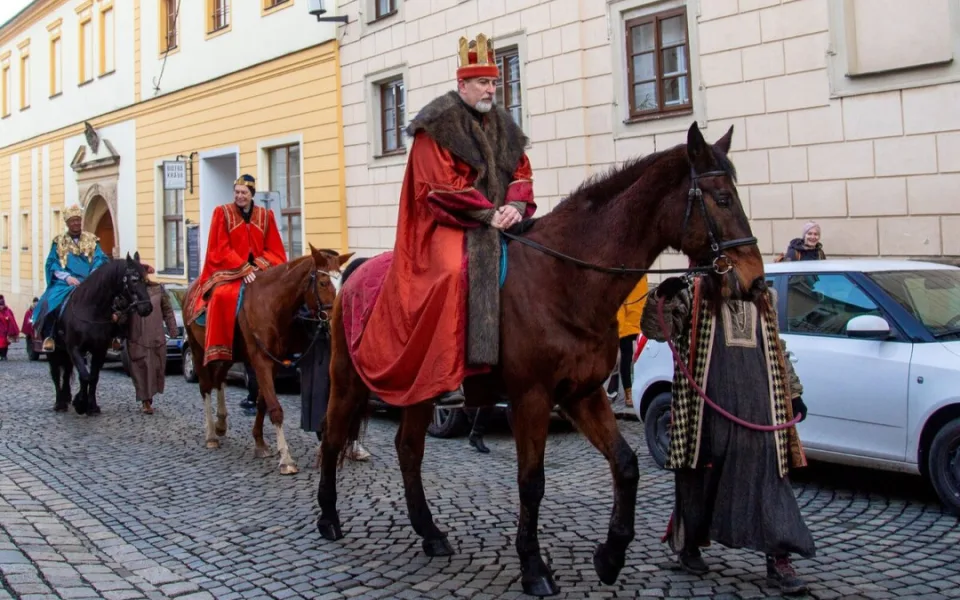 Pětadvacátá Tříkrálová sbírka začala. Zítra projde Olomoucí průvod