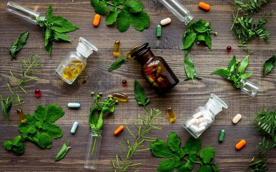 Boj s nespavostí. Kratom a CBD