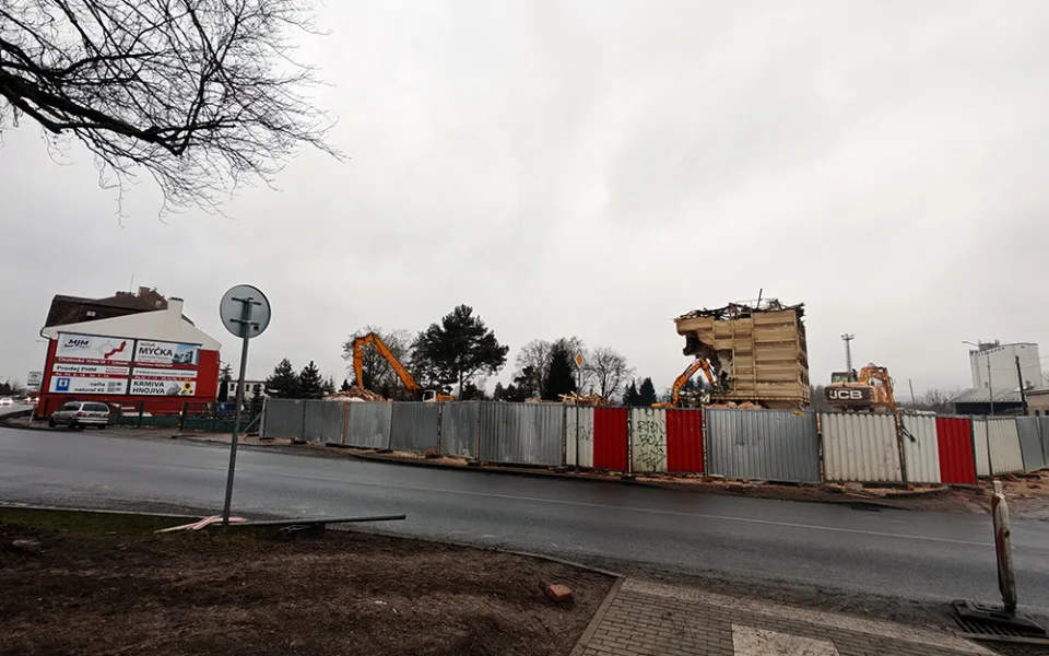 Demolice areálu pro nový Lidl v Litovli výrazně pokročila, úřad zahájil stavební řízení