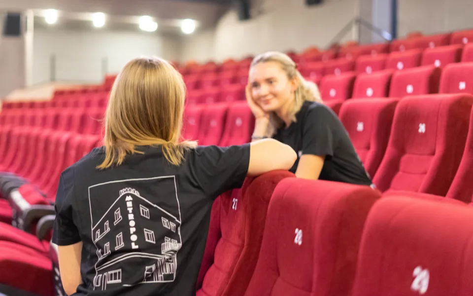 Olomoucké kino Metropol má nové sedačky, v předsálí vznikl druhý bar. Loni přilákalo 60 tisíc diváků