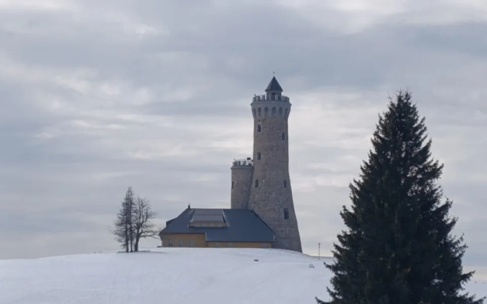 TIP NA VÝLET: Kouzelná procházka k Dalimilově rozhledně a na Paprsek je i pro malé děti