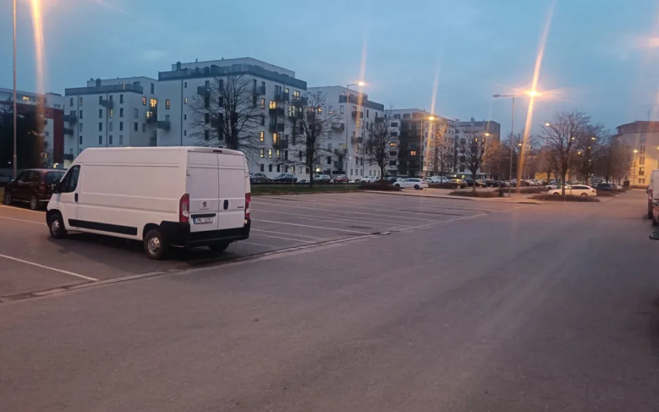parkování u Flory
