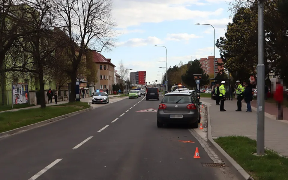Řidička způsobila v Olomouci řetězovou nehodu, ve stresu od kolize ujela