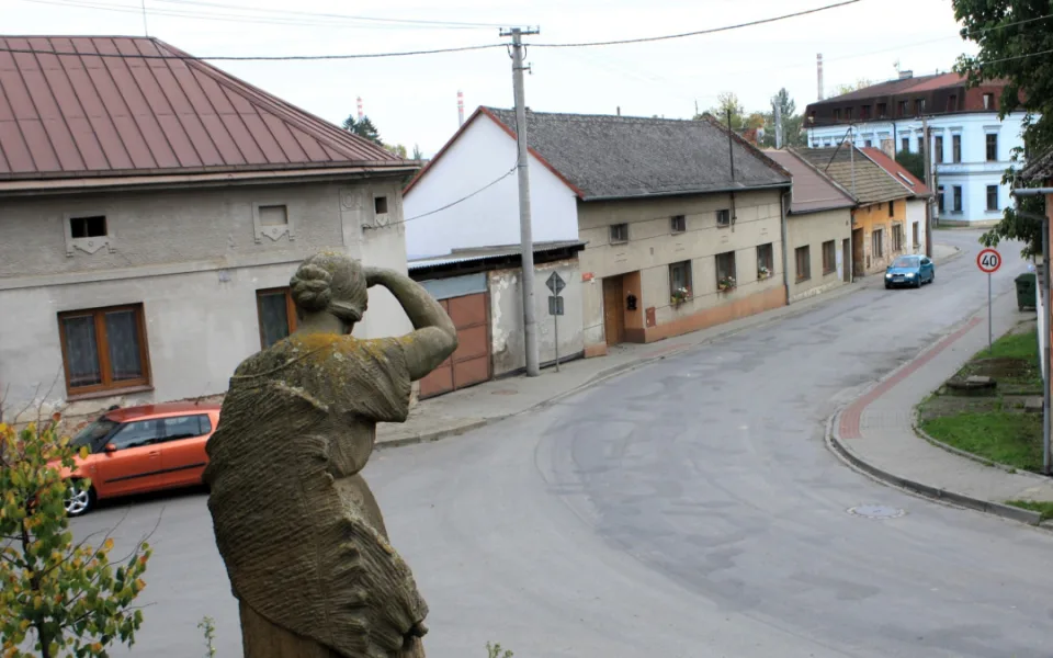Kompenzace za D1 jdou občas pomalu, ale díky za ně, zní z Dluhonic