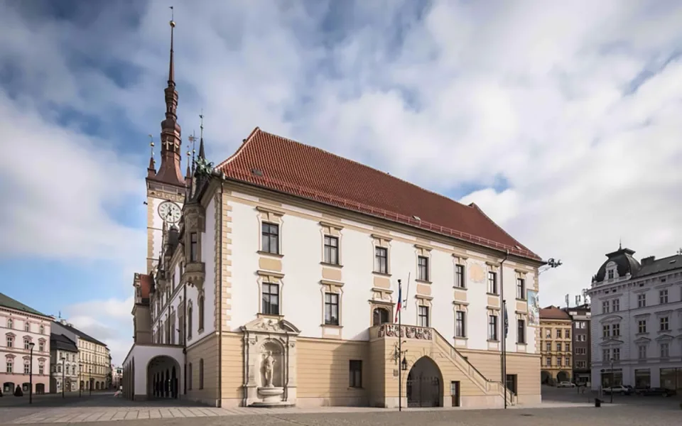 Začíná oprava historické radnice v Olomouci. Práce v šesti etapách potrvají dva roky