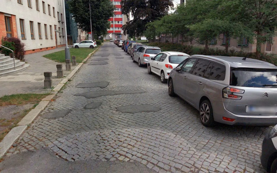 Ulice U Husova sboru v centru Olomouce projde opravou