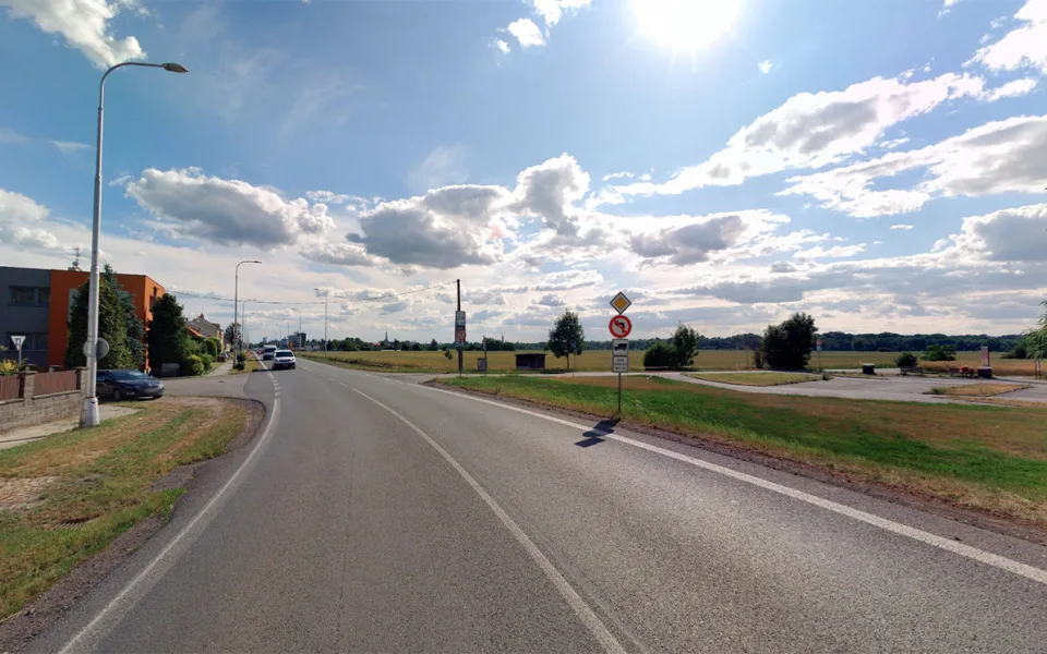 Křižovatka ulic Chválkovická a Kubatova