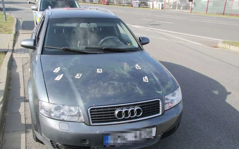 Hledané auto i s posádkou policisté vypátrali během několika minut