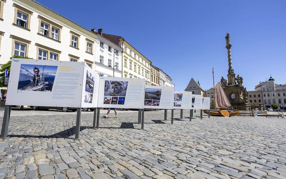 Příběhy plaveb na řece Moravě přibližuje výstava v centru Olomouce