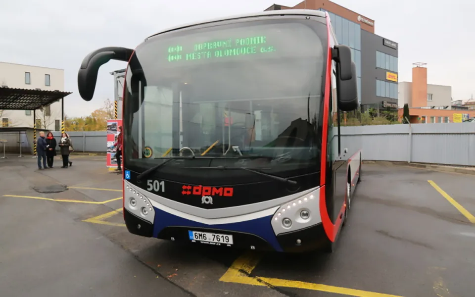 Elektroautobus DPMO SOR NS 12 - ilustrační foto