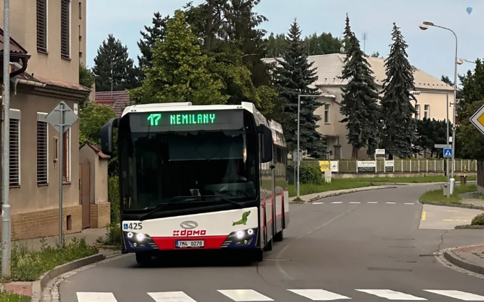 Víkendová uzavírka v Černovíře: omezení změní trasy tří linek olomoucké MHD