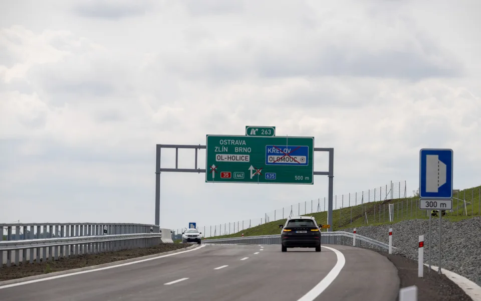 Klíčový úsek D35 vyhlíží otevření. Úleva pro šoféry u Olomouce nastane od neděle