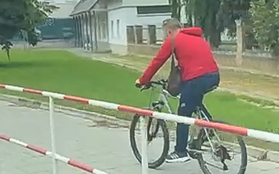 Řidička dávala v Olomouci přednost, do auta narazil muž na kole