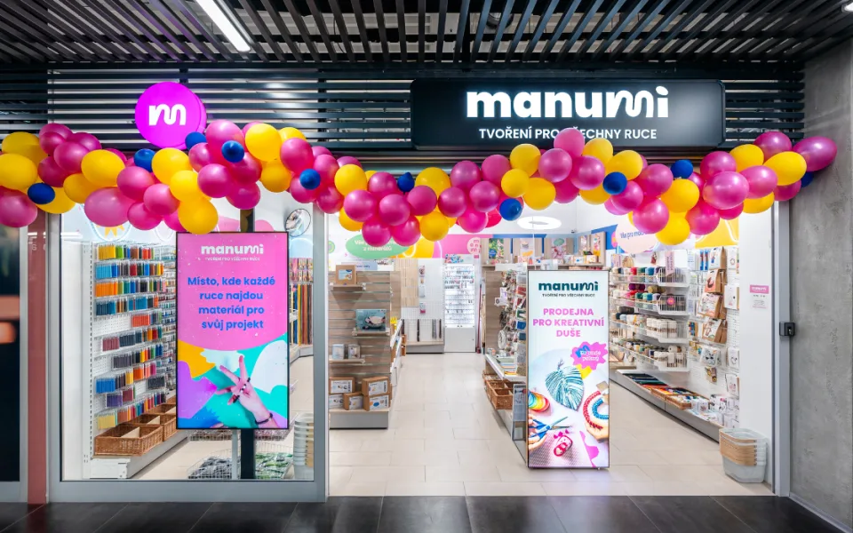 Česká značka Manumi nabízí inspiraci, materiály i komunitu pro všechny, kdo chtějí tvořit vlastníma rukama.