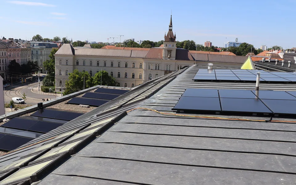 Solární energie pro Moravské divadlo Olomouc. Fotovoltaika pokryje pět procent roční spotřeby