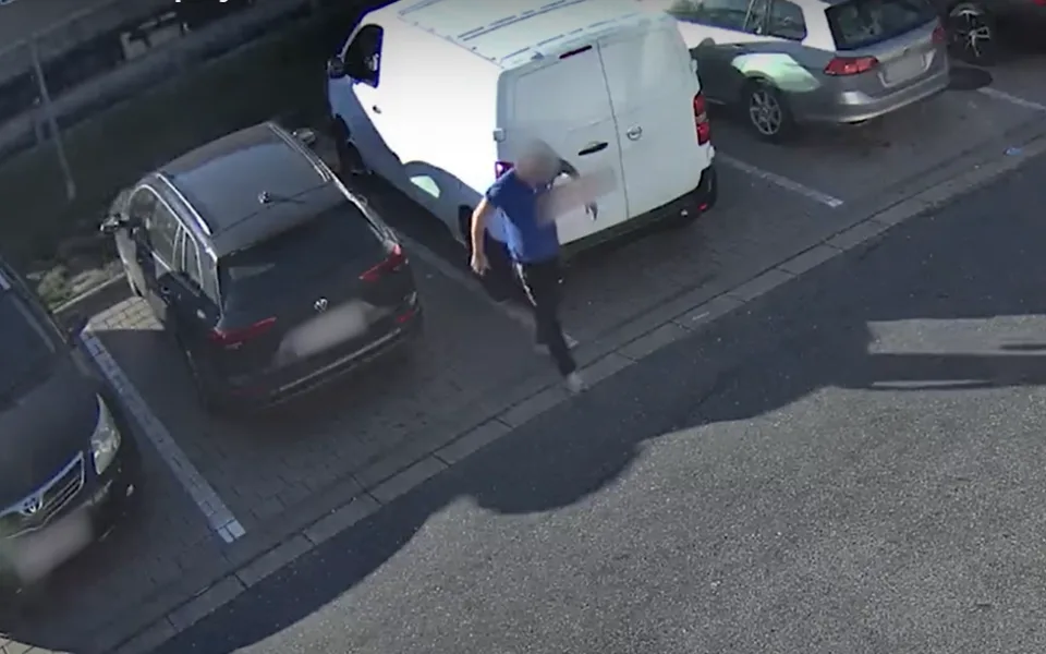 VIDEO: Cizinec narazil. U Olomouce řídil auto opět opilý a okamžitě skončil ve vazbě