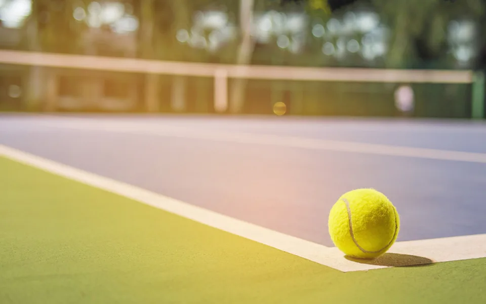 Wimbledon jako živé jeviště: Proč tráva bledne a květiny hrají hlavní roli