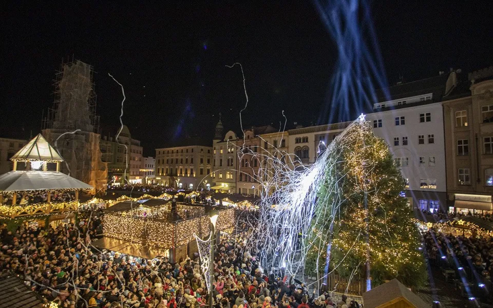 Vánoční strom Floriánek na Horním náměstí v Olomouci