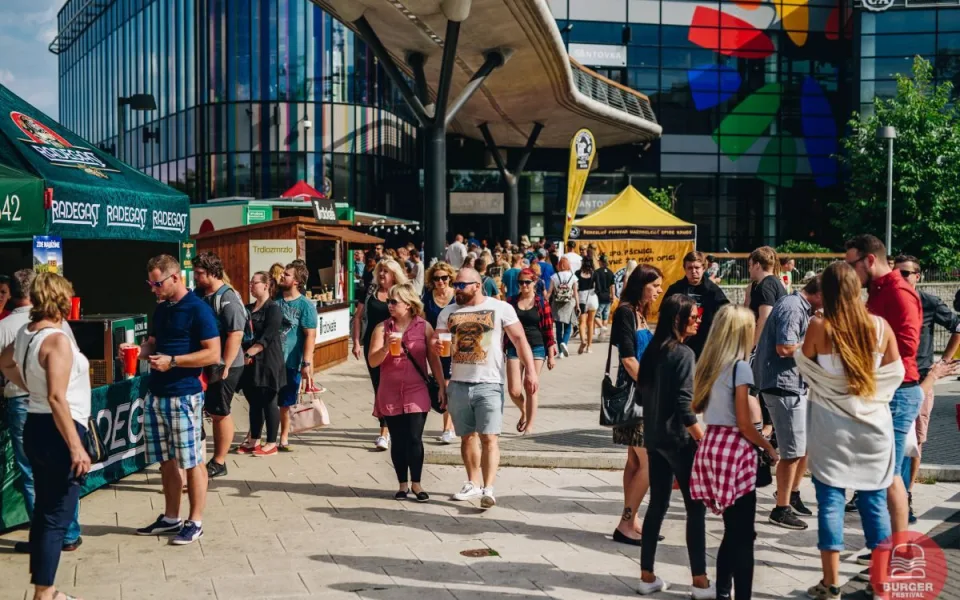Burger Festival a Nutrend Fitness Cup 2025: Víkend plný zábavy v Galerii Šantovka