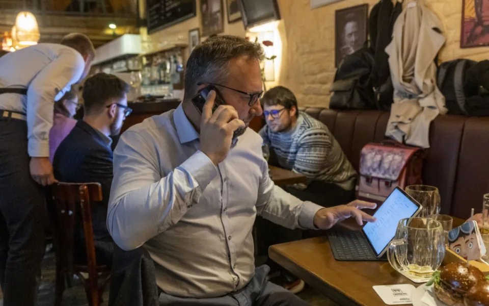VOLBY 2025: Po sečtení většiny okrsků v Olomouckém kraji drtivě vede ANO