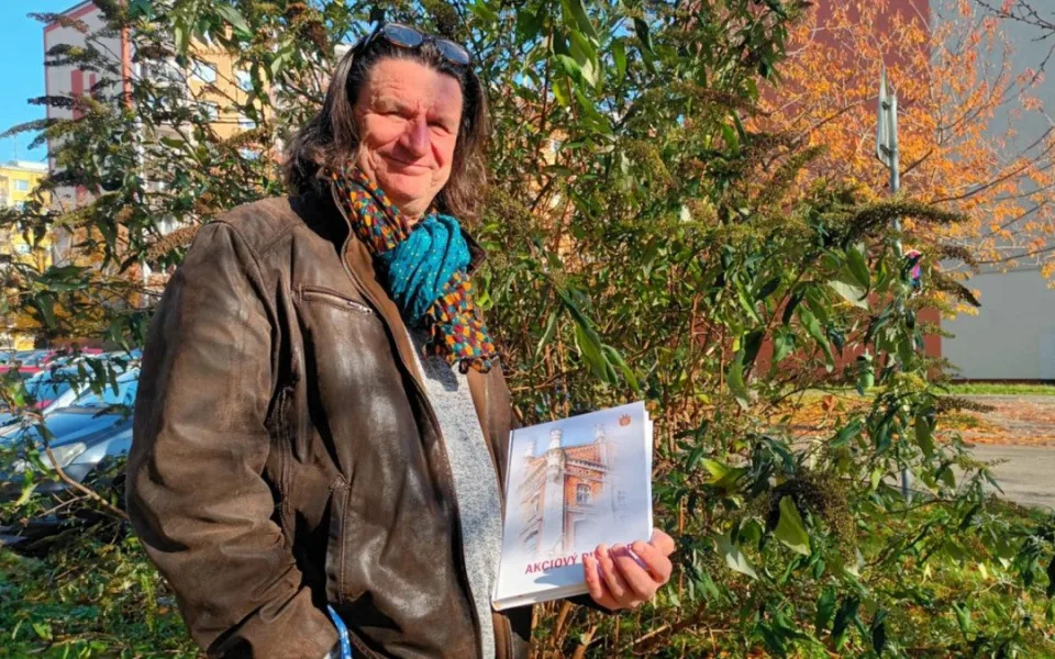 Fotografie, etikety, historie. Zašlá sláva prostějovského pivovaru ožívá v nové representativní publikaci