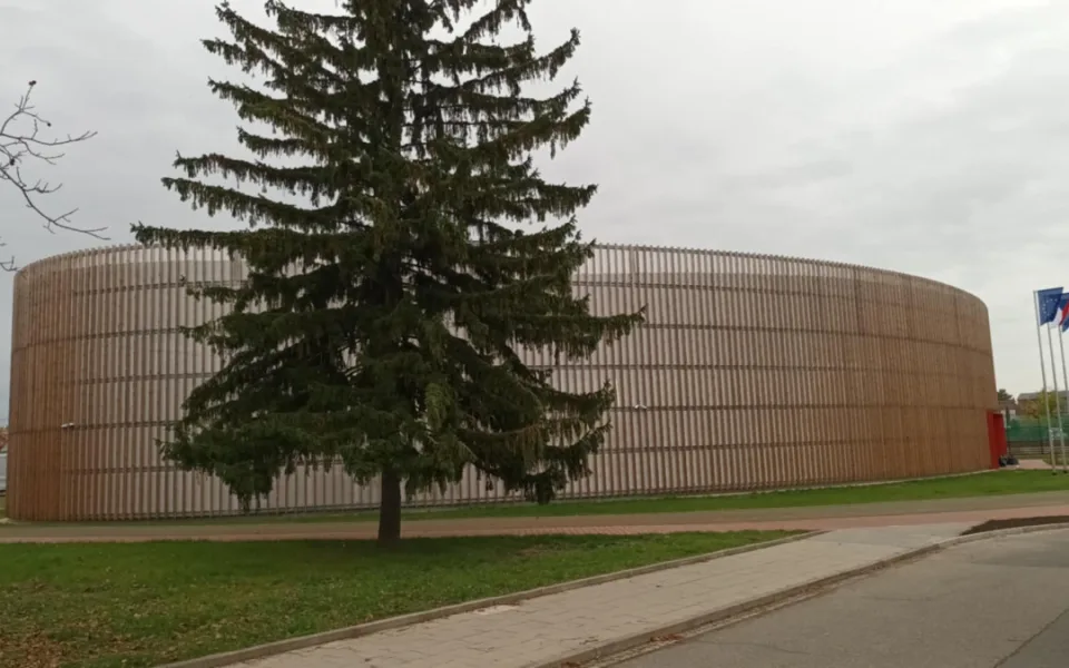 Velká sláva v Kojetíně, město otvírá nový zimní stadion. Zájem o bruslení je velký