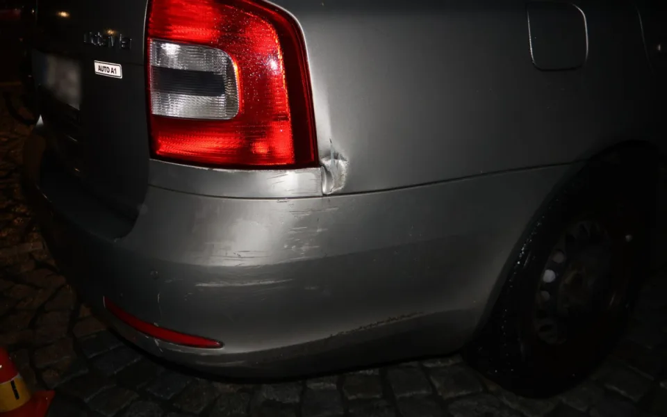 Padesátiletý řidič se čtyřmi promile havaroval v Horce nad Moravou. Neměl ani řidičák