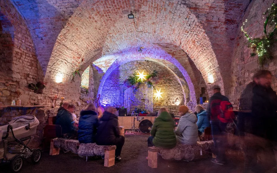 Za punčem i koncerty do podzemí. V Olomouci předvánočně ožil unikátní prostor pod klášterem