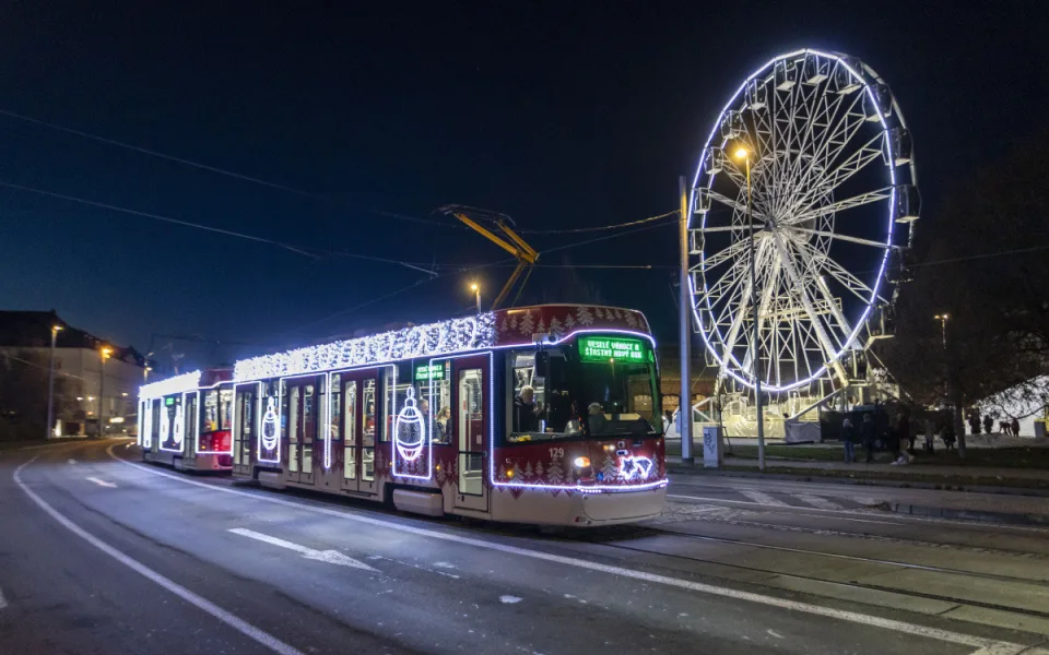 Vánoční tramvaj v Olomouci v roce 2025